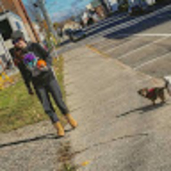 Meet your Posher, Sonia - Picture 1 of 1